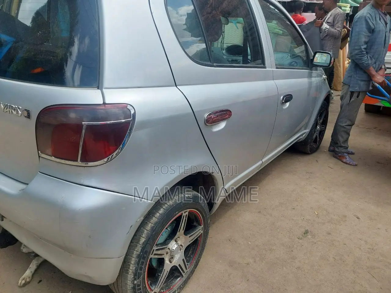 Toyota Vitz 2000 Silver