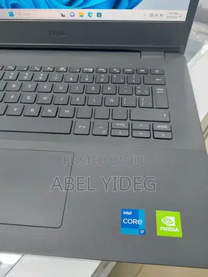 New Laptop Dell Vostro 1220 16GB Intel Core I7 SSD 1T