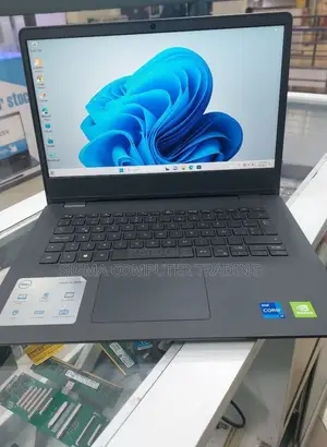 New Laptop Dell Vostro 15 3568 16GB Intel Core I7 SSD 512GB