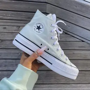 Photo - Converse White Chuck Taylor All Star Platform Hi-Top High