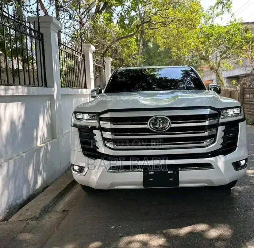 New Toyota Land Cruiser 2023 White