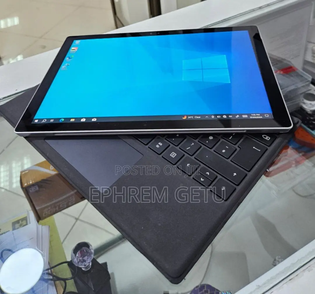 New Laptop Microsoft Surface Pro 4 8GB Intel Core I5 SSD 256GB