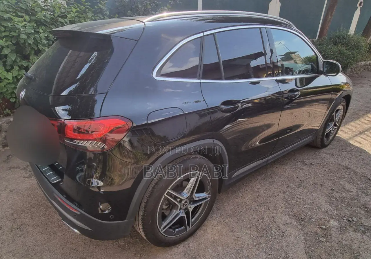 New Mercedes-Benz GLA-Class 2021 Matt Black