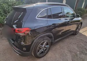 New Mercedes-Benz GLA-Class 2021 Matt Black