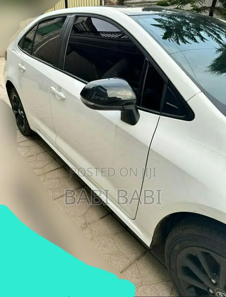 Toyota Corolla 2023 White