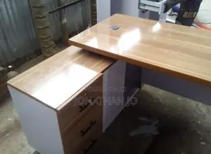Photo - L-Shape Office Table