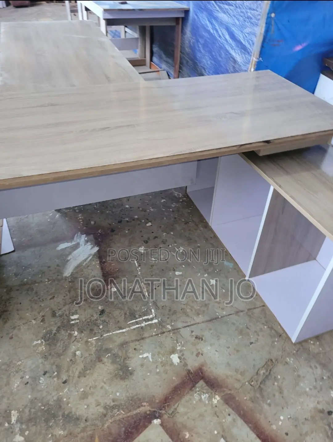 L-Shape Office Table