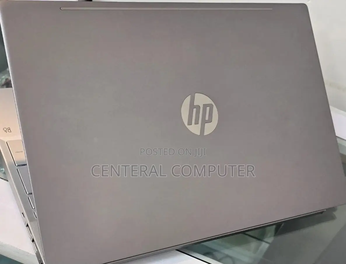 New Laptop HP Pavilion 10 16GB Intel Core I7 SSD 512GB