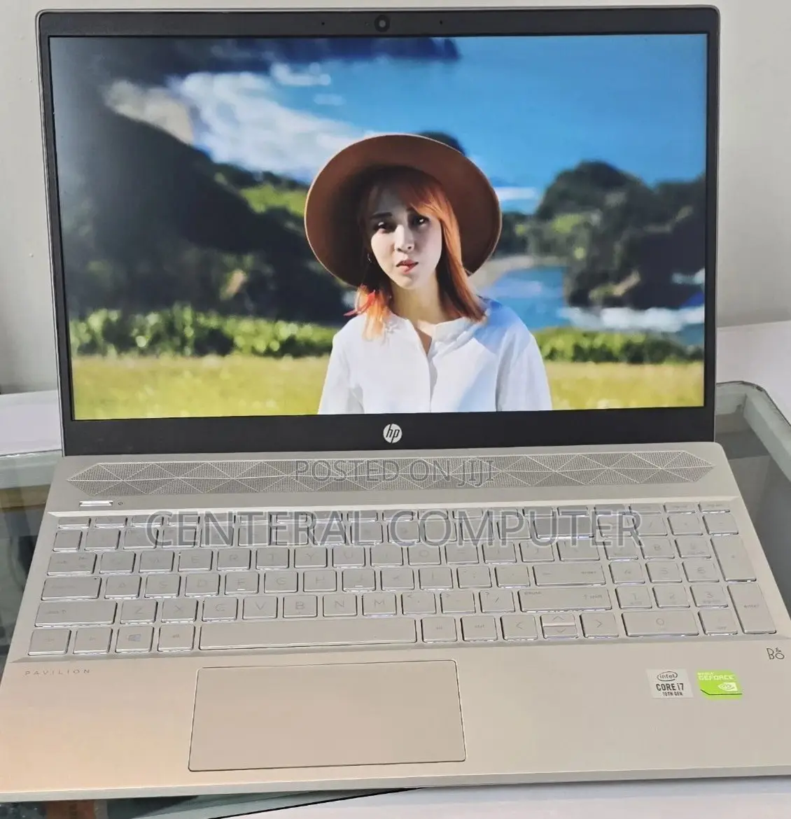 New Laptop HP Pavilion 10 16GB Intel Core I7 SSD 512GB