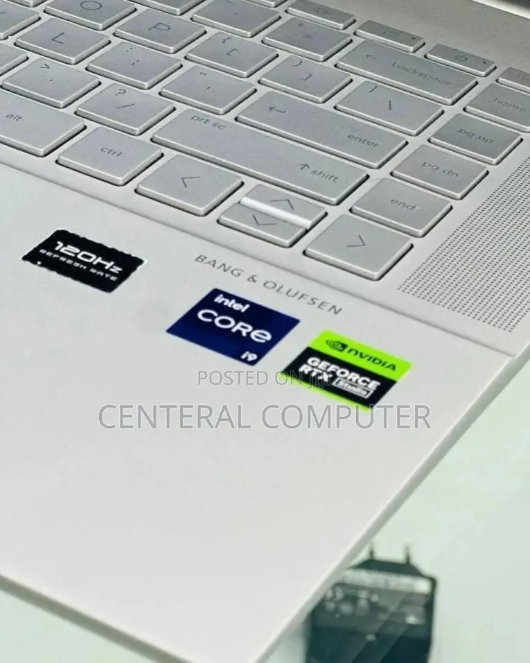 New Laptop HP Envy 17 32GB Intel Core I9 SSD 1T