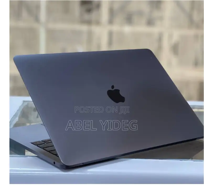 New Laptop Apple MacBook Pro 2017 8GB Intel Core I5 SSD 128GB