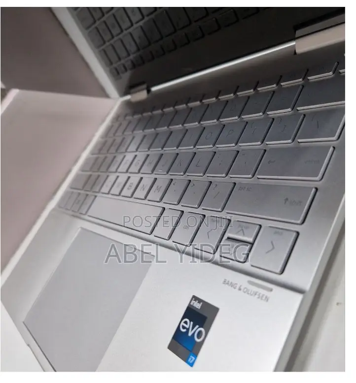 New Laptop HP Envy X360 8GB Intel Core I7 SSD 512GB