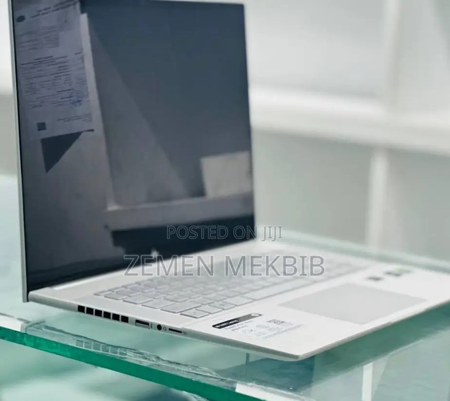 New Laptop HP 32GB SSD 1T