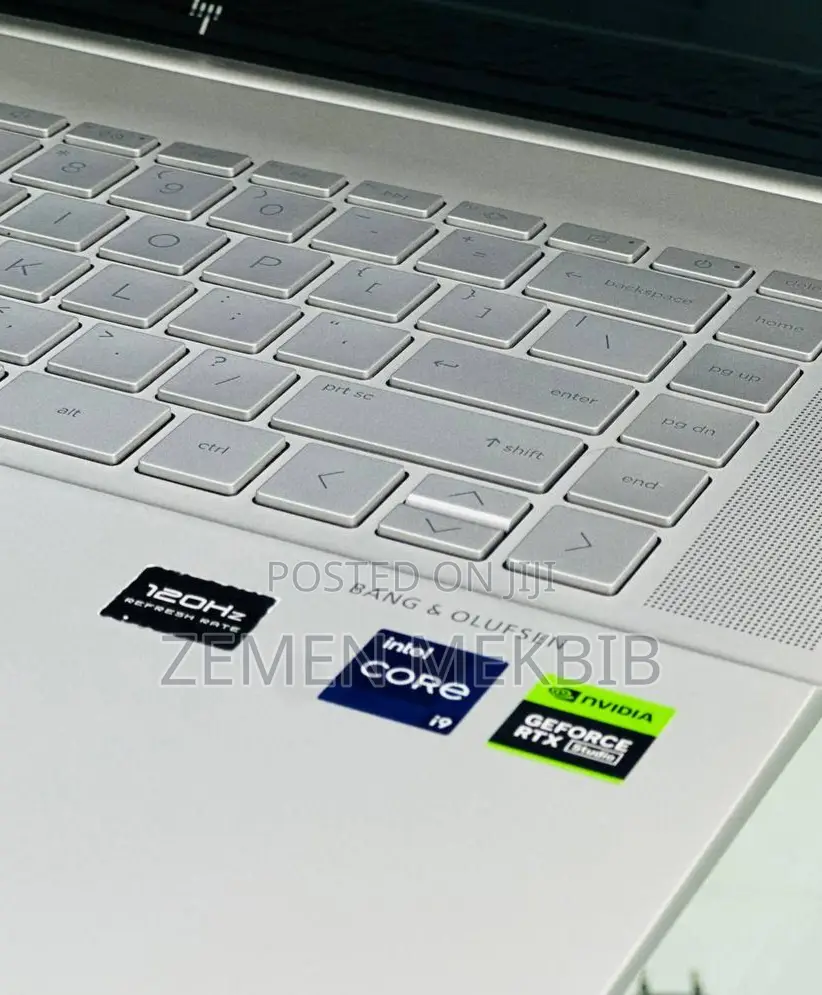 New Laptop HP 32GB SSD 1T