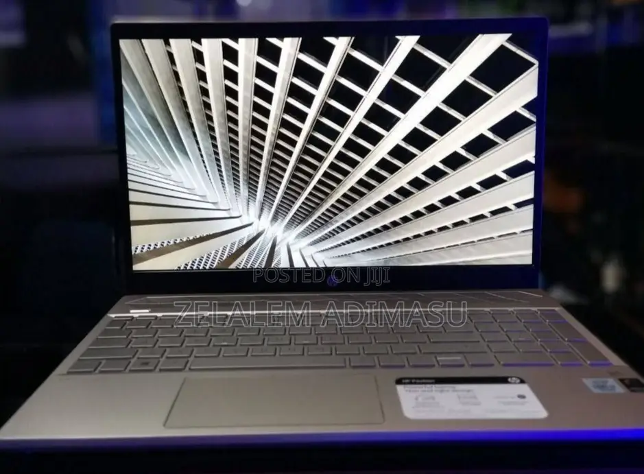 New Laptop HP Pavilion 15 16GB Intel Core I7 SSD 512GB