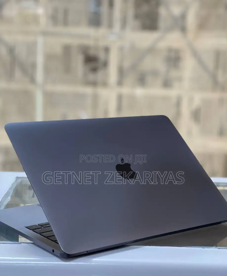 New Laptop Apple MacBook Pro 2017 8GB Intel Core i5 SSD 128GB