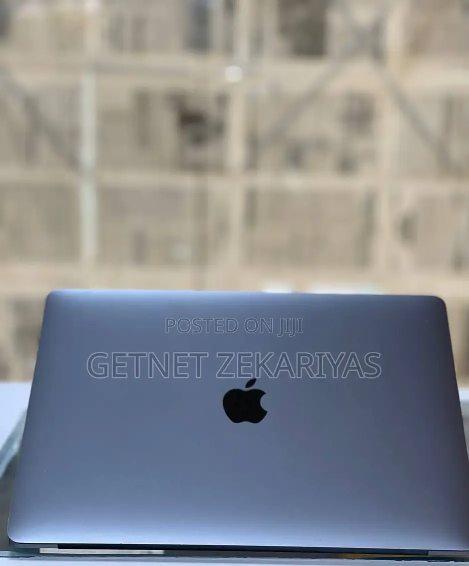 New Laptop Apple MacBook Pro 2017 8GB Intel Core i5 SSD 128GB