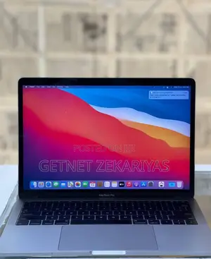 New Laptop Apple MacBook Pro 2017 8GB Intel Core i5 SSD 128GB