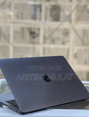 Photo - New Laptop Apple MacBook Pro 2017 8GB Intel Core I5 SSD 128GB