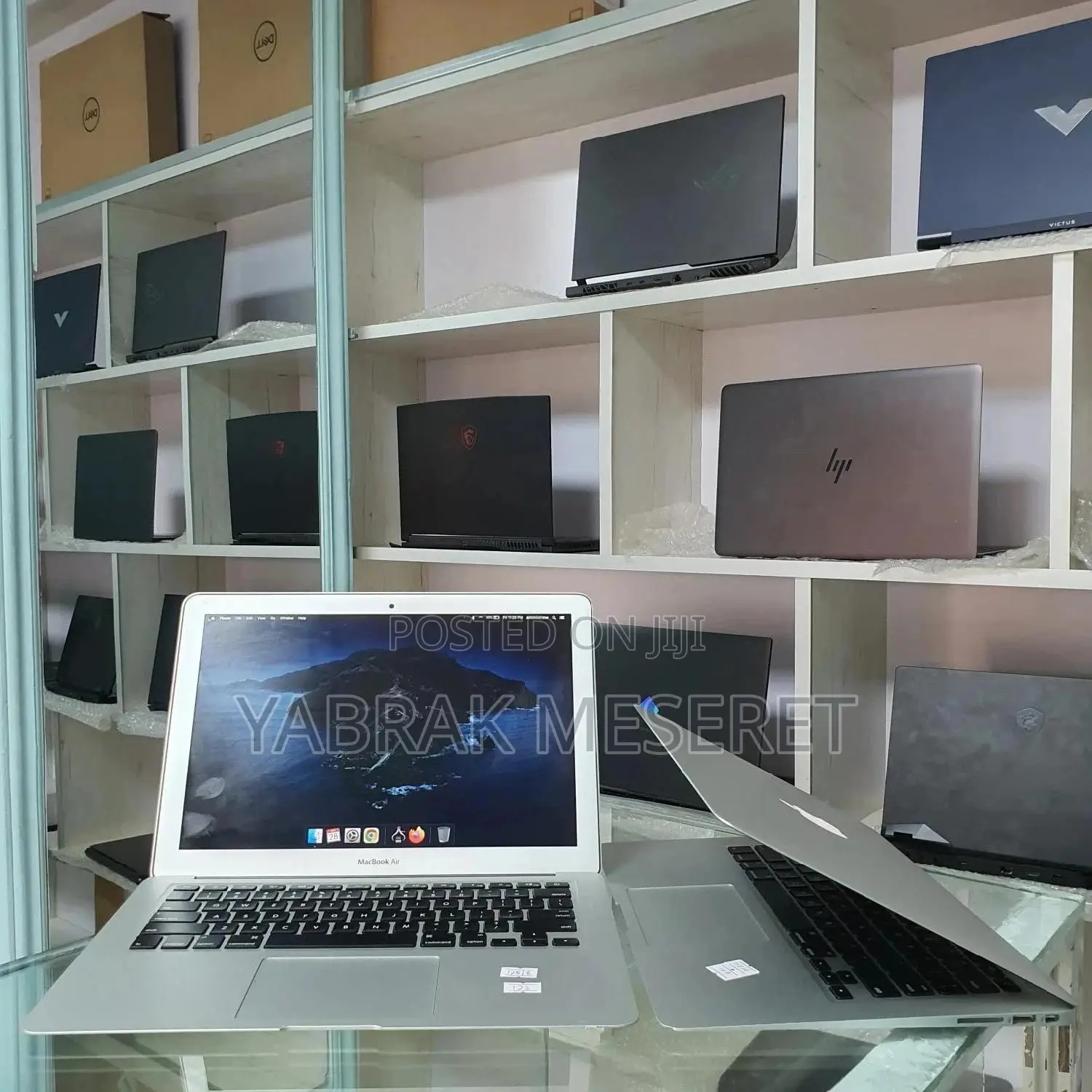 New Laptop Apple MacBook 2015 8GB Intel Core i5 SSD 128GB