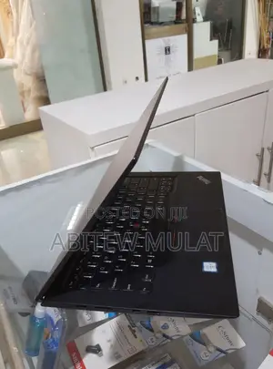 Photo - New Laptop Lenovo ThinkPad X1 Carbon 8GB Intel Core I5 SSD 512GB