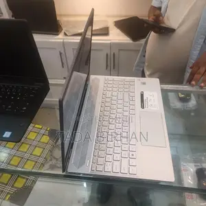 New Laptop HP Pavilion 15 12GB Intel Core I5 SSD 512GB