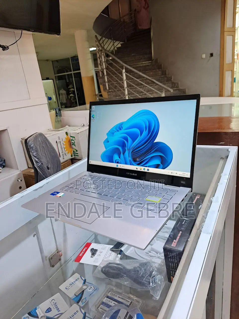 New Laptop Asus VivoBook 15 X505BA 8GB Intel Core I5 SSD 512GB