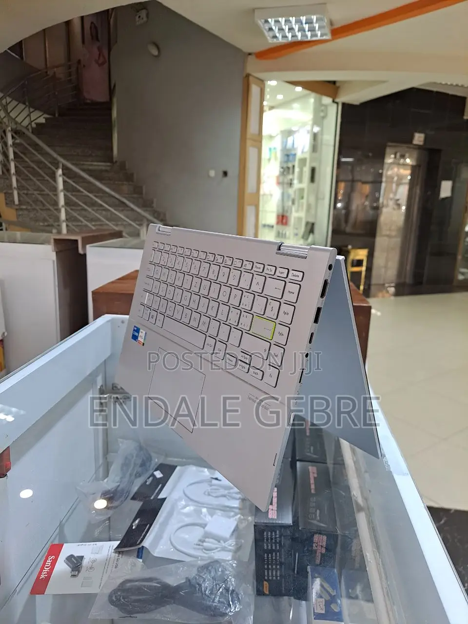 New Laptop Asus VivoBook 15 X505BA 8GB Intel Core I5 SSD 512GB