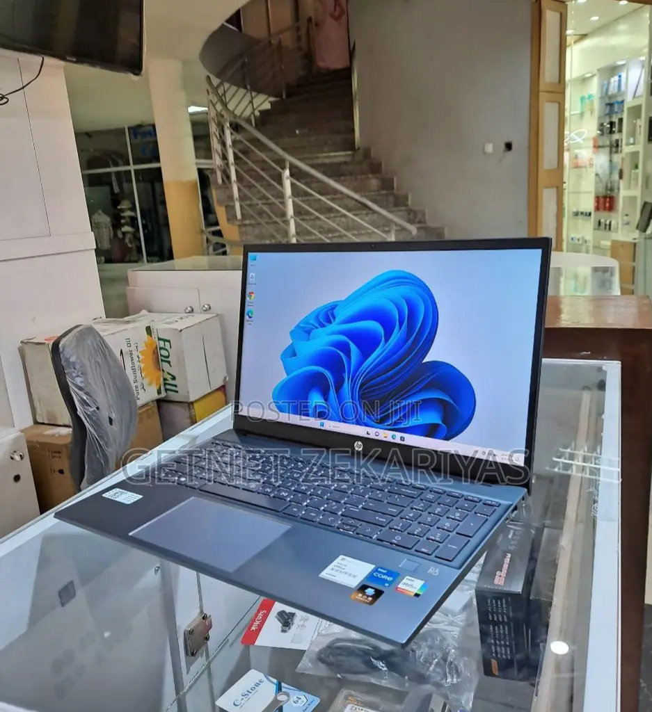 New Laptop HP Pavilion 15 16GB Intel Core I5 SSD 1T
