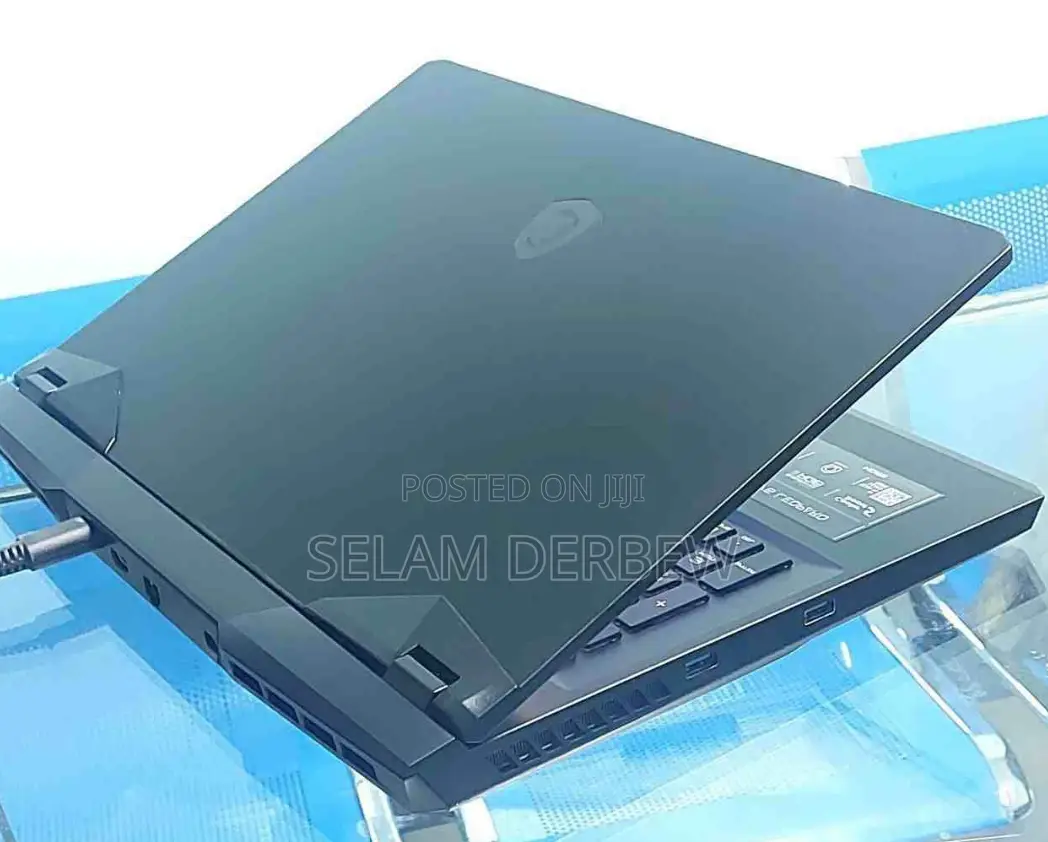 New Laptop MSI GP75 Leopard 16GB Intel Core I7 SSD 1T