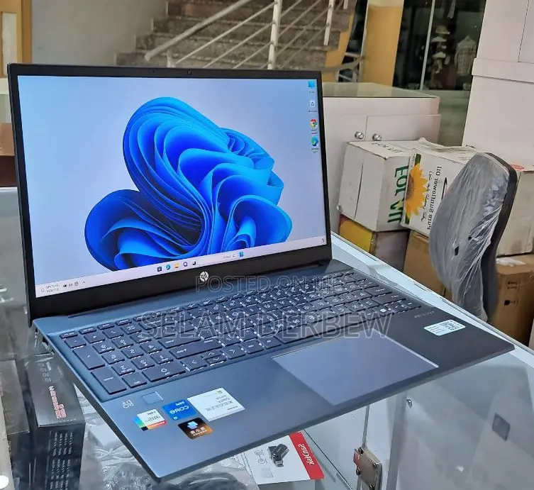 New Laptop HP Pavilion 15 16GB Intel Core I5 SSD 1T