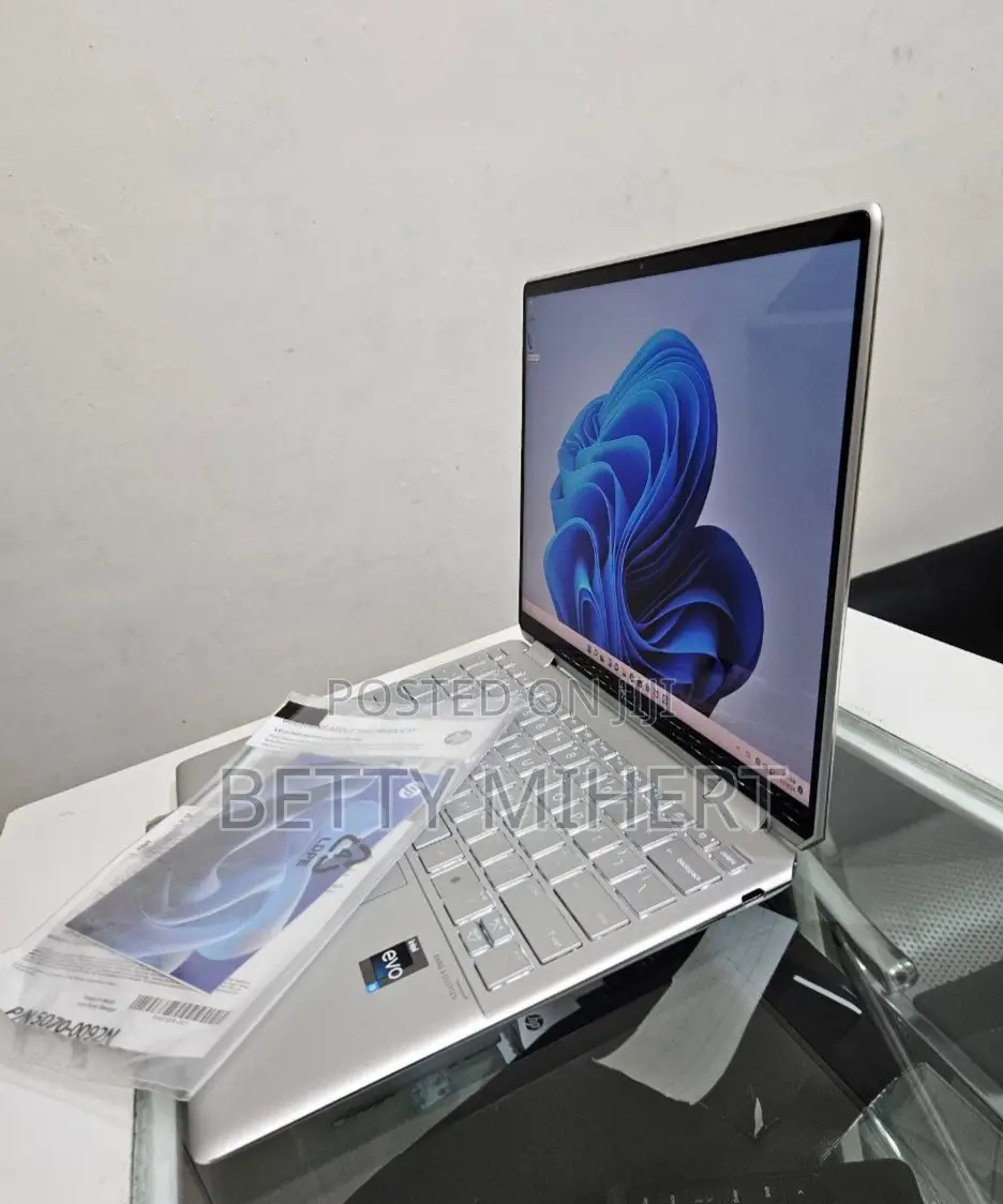 New Laptop HP Spectre X360 8GB Intel Core I5 SSD 512GB