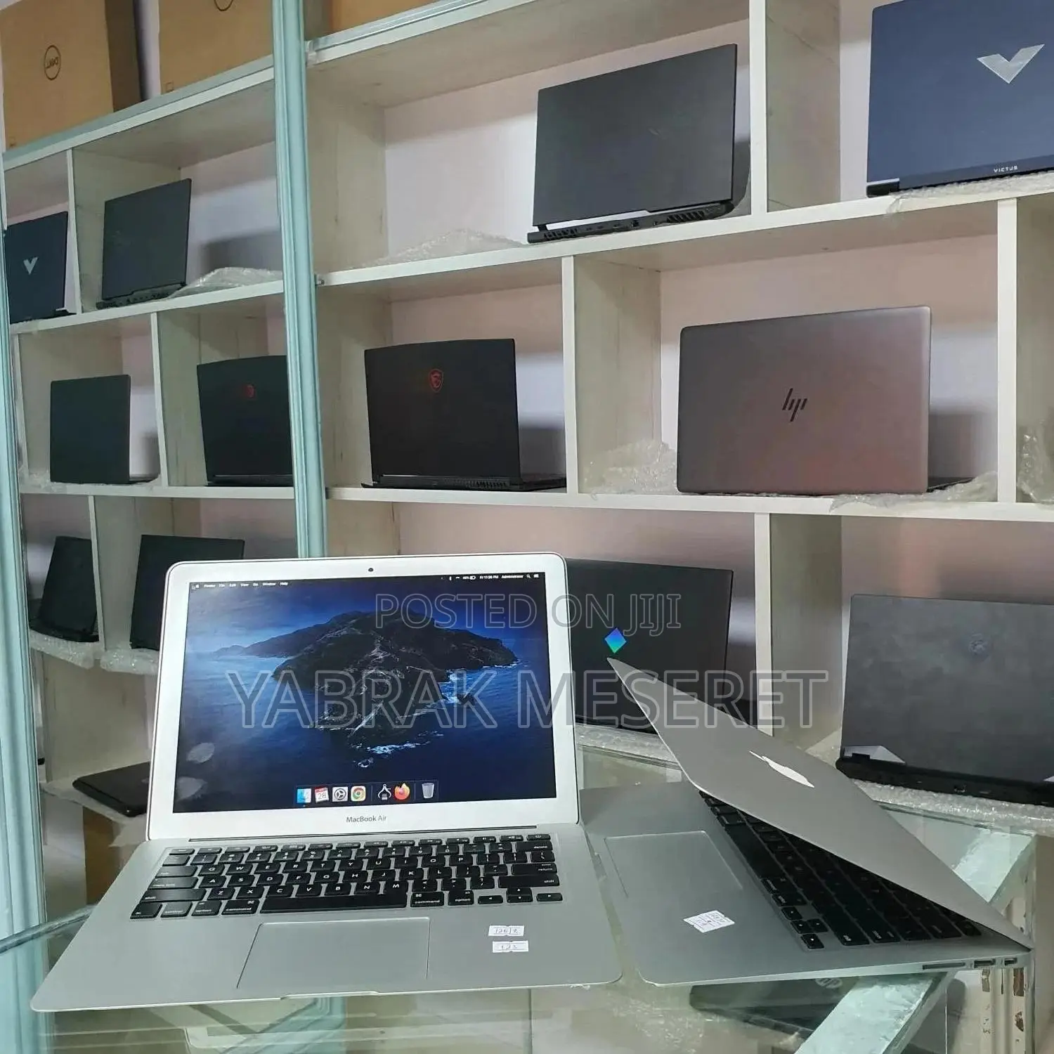 New Laptop Apple MacBook 2015 8GB Intel Core i5 SSD 128GB