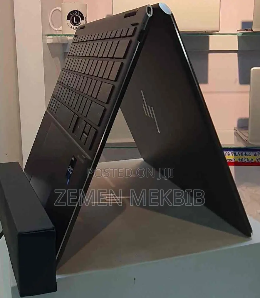 New Laptop HP 14-Dq2031tg 32GB Intel Core I7 SSD 1T