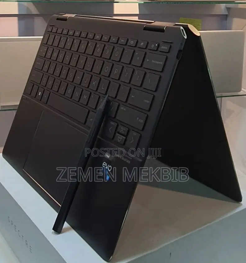 New Laptop HP 14-Dq2031tg 32GB Intel Core I7 SSD 1T