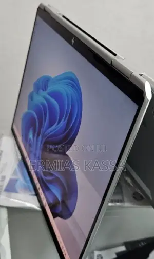 New Laptop HP Spectre X360 8GB Intel Core I5 SSD 512GB