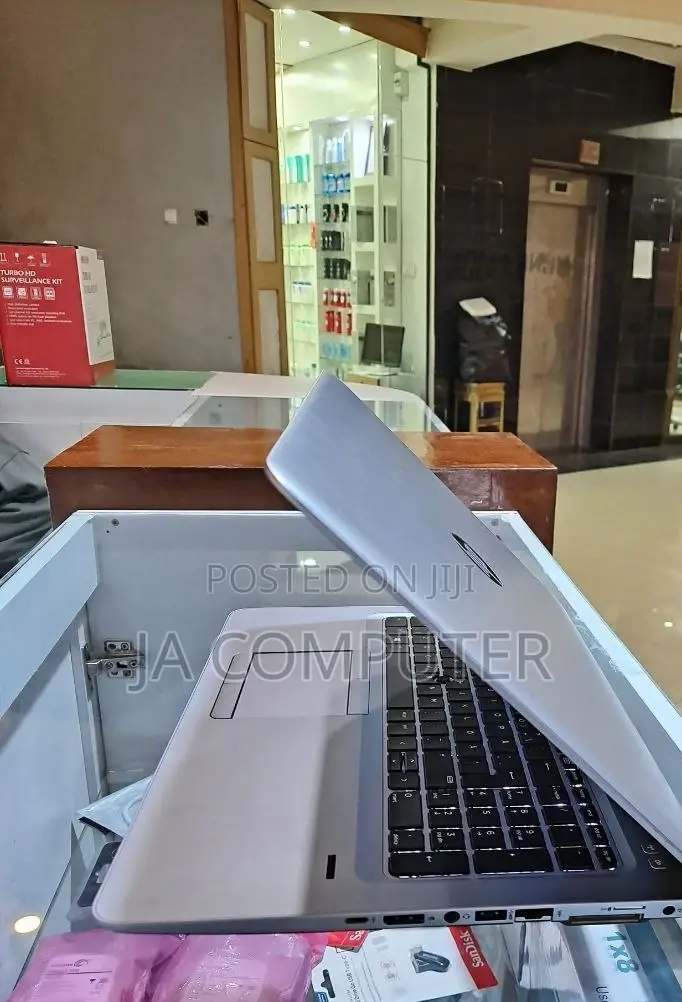 New Laptop HP EliteBook 850 G4 8GB Intel Core I7 SSD 512GB