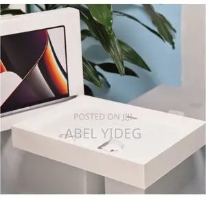 New Laptop Apple MacBook Pro M1 16GB Apple M1 SSD 512GB