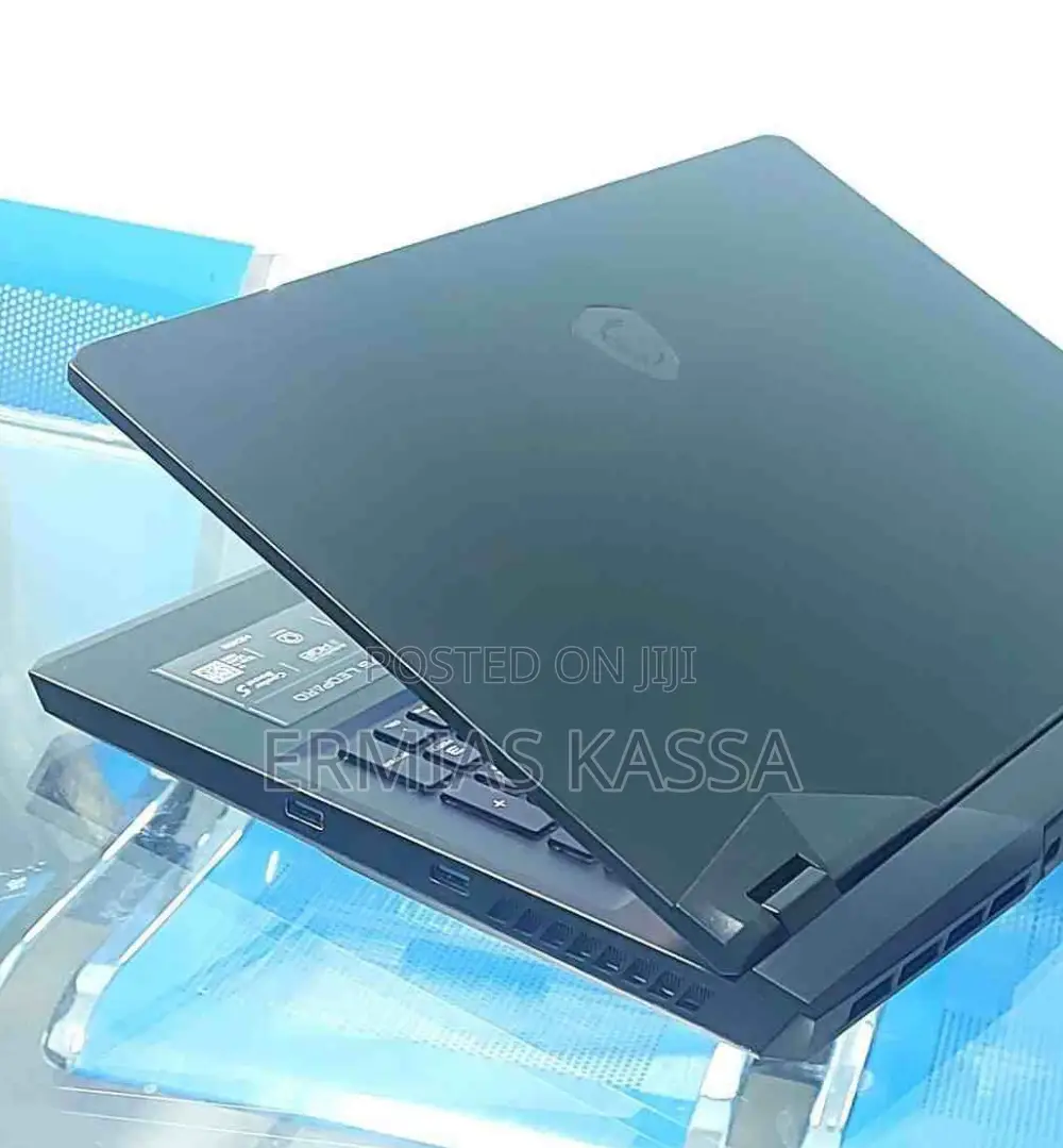 New Laptop MSI GP75 Leopard 16GB Intel Core I7 SSD 1T