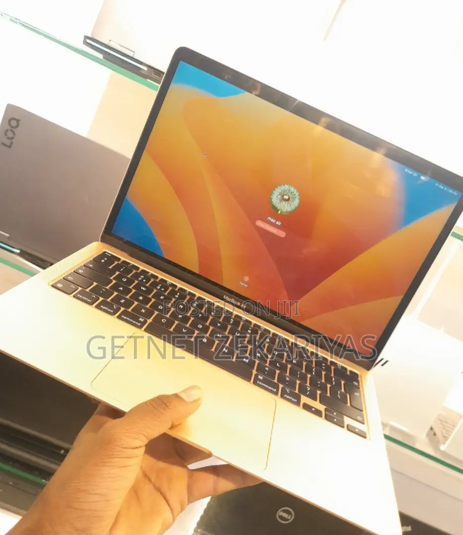 New Laptop Apple MacBook Air 8GB Apple M1 SSD 256GB