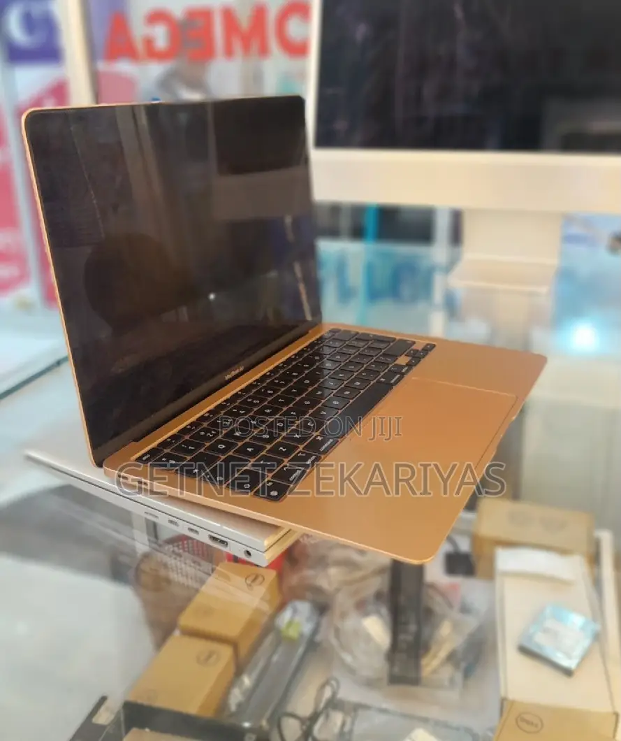 New Laptop Apple MacBook Air 8GB Apple M1 SSD 256GB