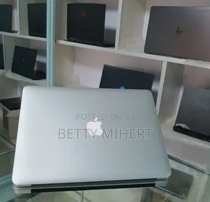 New Laptop Apple MacBook Air 2015 8GB Intel Core I5 SSD 128GB