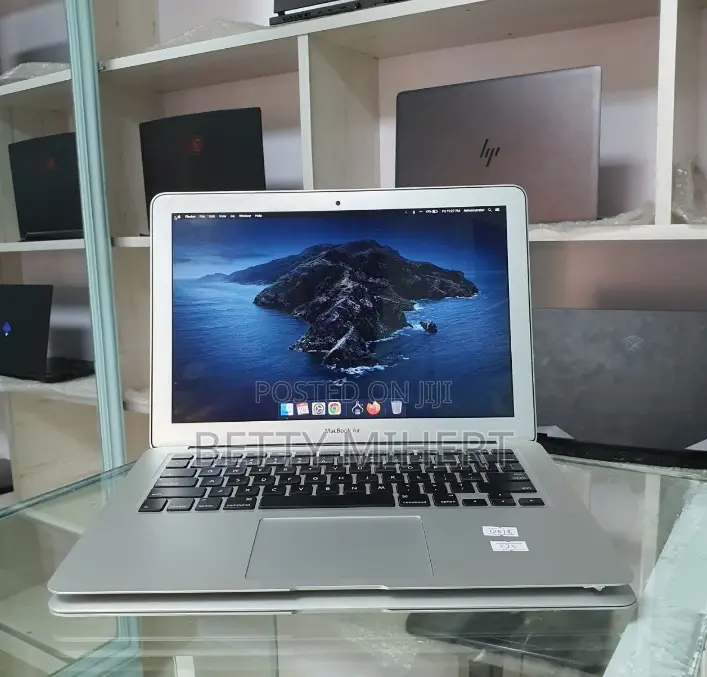 New Laptop Apple MacBook Air 2015 8GB Intel Core I5 SSD 128GB