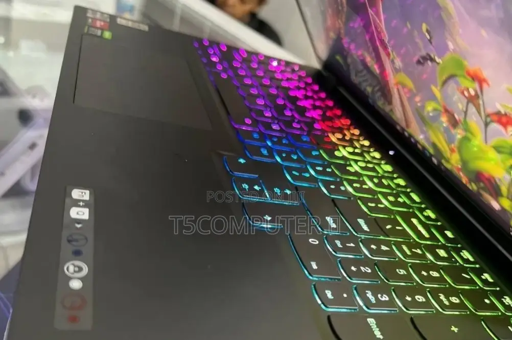New Laptop Lenovo Legion Y720 32GB Intel Core I7 SSD 512GB