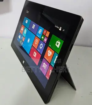 New Laptop Microsoft Surface 2GB Intel Pentium SSD 32GB