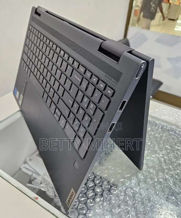 New Laptop Lenovo Lrgion 7i 8GB Intel Core I5 SSD 512GB