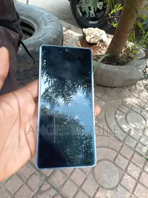 New Samsung Galaxy A71 128 GB Blue