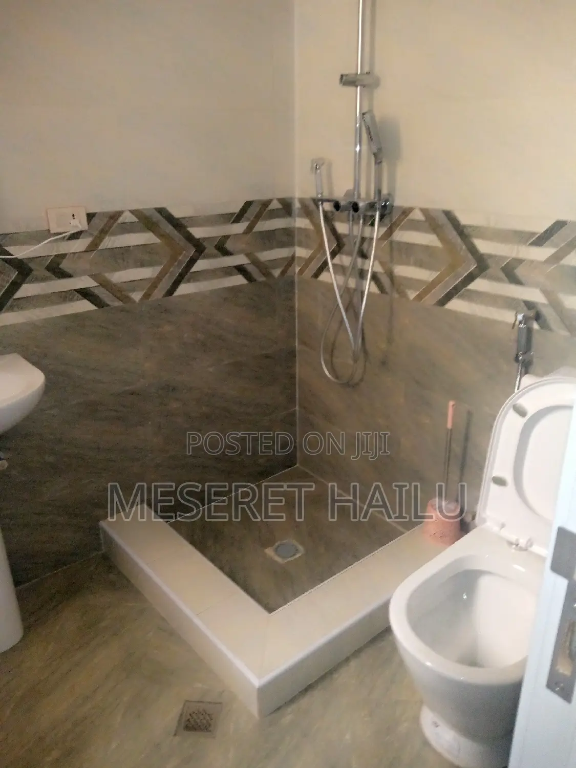 Furnished 2bdrm Apartment in Bole Ronda for rent