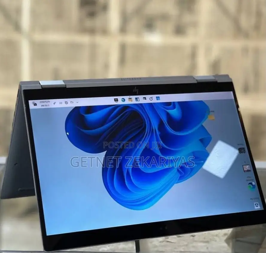 New Laptop HP Spectre 8GB Intel Core I5 SSD 512GB