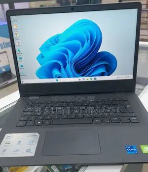 New Laptop Dell Vostro V13 16GB Intel Core I7 SSD 1T